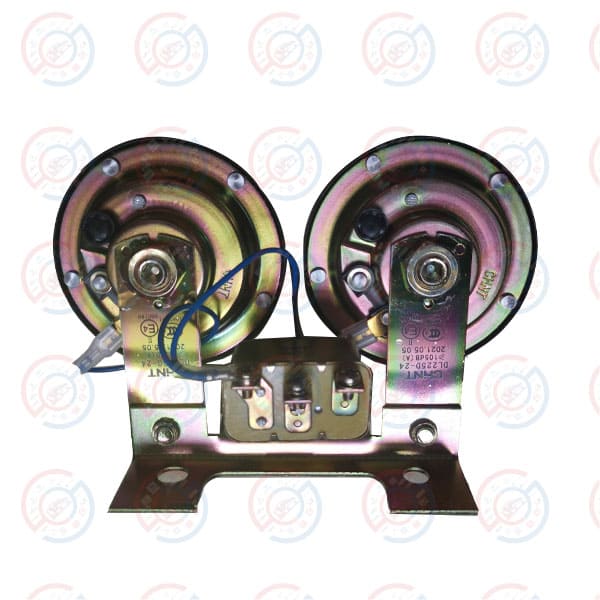 KLQ6770-horn-37M60-21001-AMP-front.jpg